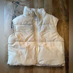M tan fashion nova cropped puffer with white fleece lining on the inside